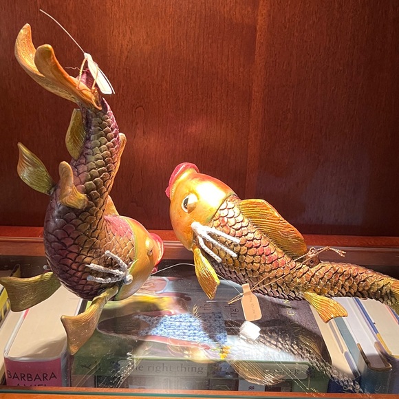 Lipstick Goldfish Ornaments - Picture 4 of 12